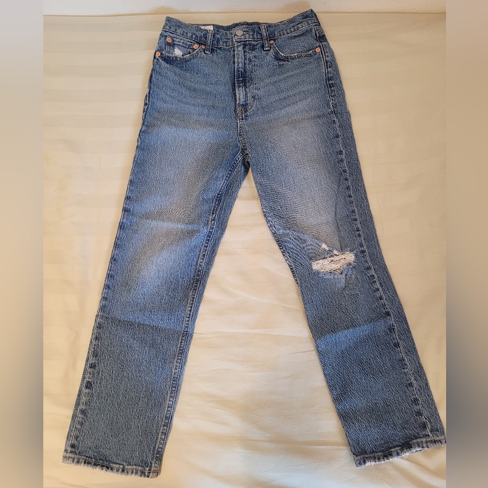 Gap Cheeky Straight Sky High Distressed Jeans in 27, 4 Short Length